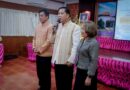 ผู้บริหารและบุคลากรสำนักงานส่งเสริมการเรียนรู้ประจำจังหวัดหนองบัวลำภู รวมทั้งแขกผู้มีเกียรติ ร่วมแสดงความยินดี กับผู้บริหารทั้ง 2 ท่าน ได้แก่